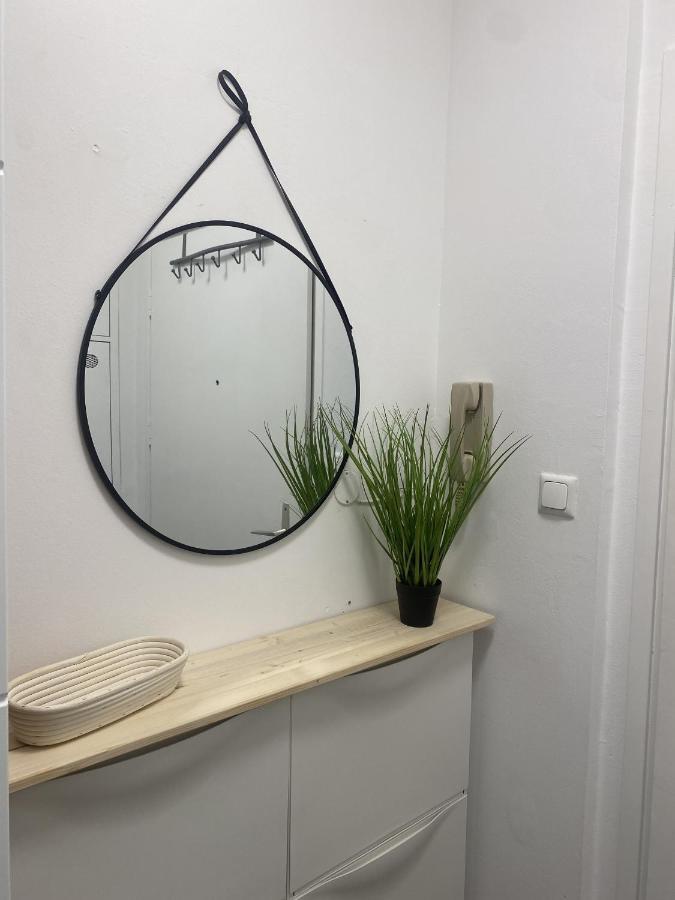 #Lowcosthighcomfortgoess Appartement Goss Buitenkant foto