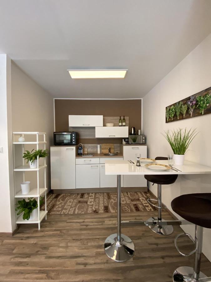 #Lowcosthighcomfortgoess Appartement Goss Buitenkant foto
